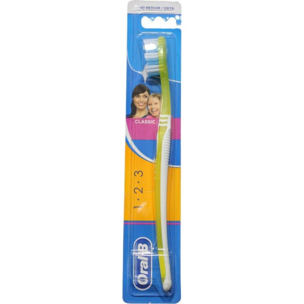 Οδοντόβουρτσα 1.2.3 Classic Oral-B Medium